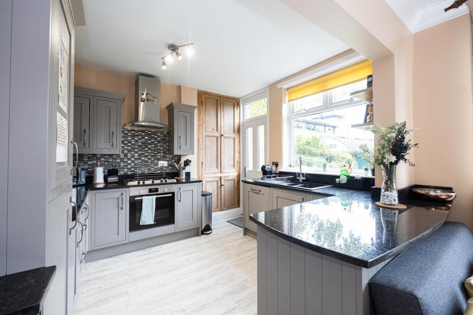 Guestready - Terraced In West Didsbury *