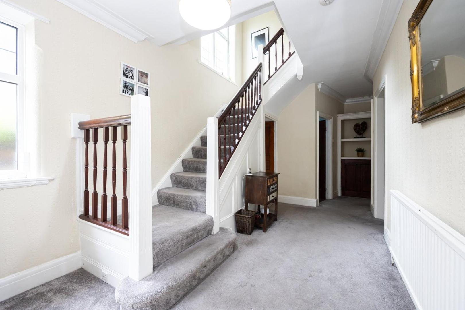 Guestready - Terraced In West Didsbury Manchester